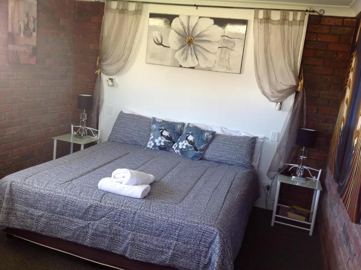 Avlon Gardens Motel