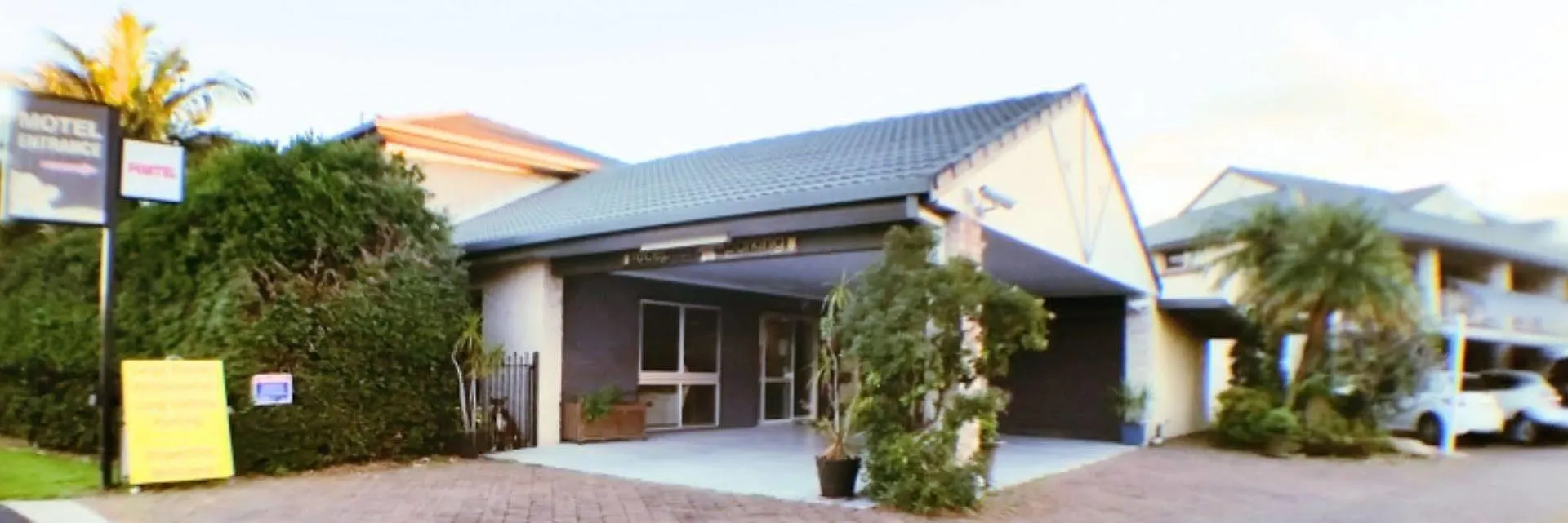 Avlon Gardens Motel